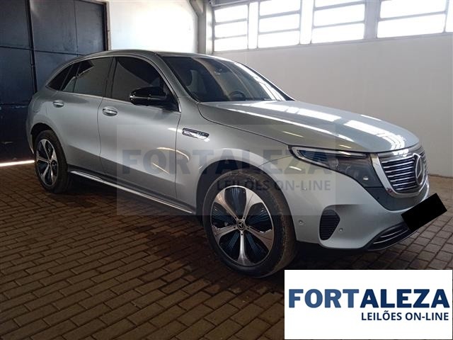 MERCEDES-BENZ EQC400